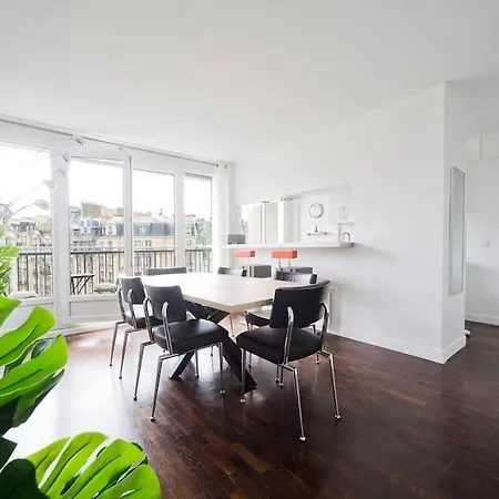 Eiffel Apartmán